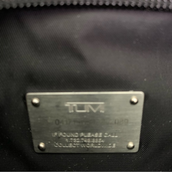 TUMI Black Ballistic Nylon w Leather Trim 3/4 Zip Closure Weekender Bag - Picture 11 of 11